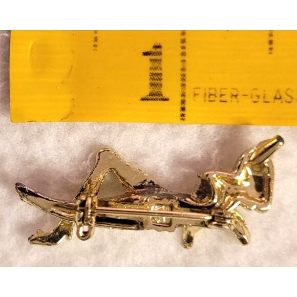 Vtg Grasshopper Locust Insect Bug Pin Brooch Red Rhinestone Eye Goldtone 1.5" - Picture 3 of 6